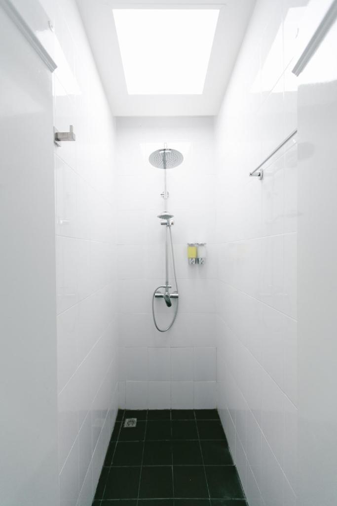 Четырехместный (Четырехместный номер с общей ванной комнатой), Diff Hostel
