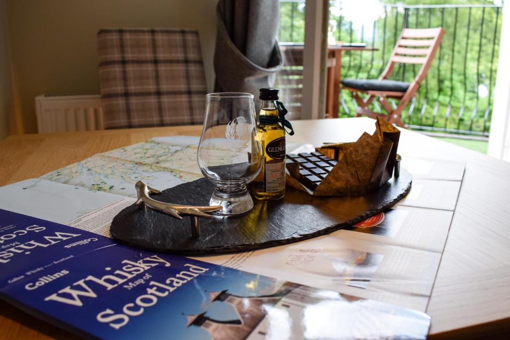 Benoch Lomond Castle - Tap to explore photos