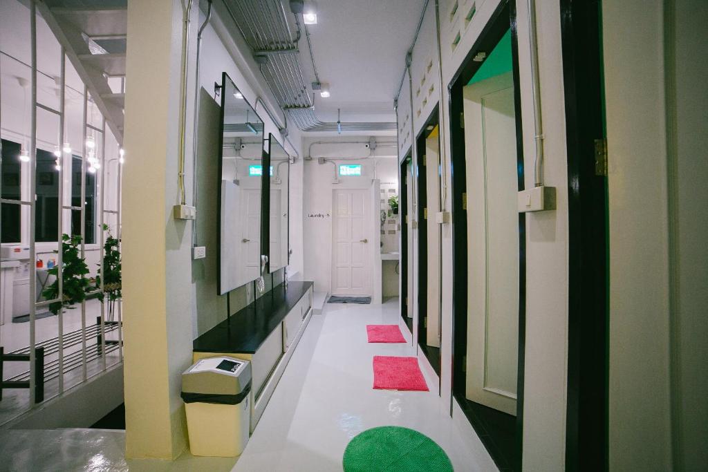 Номер (Кровать в общем 6-местном номере для мужчин и женщин), Diff Hostel