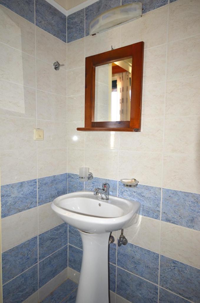 Aloni Suites photo 2