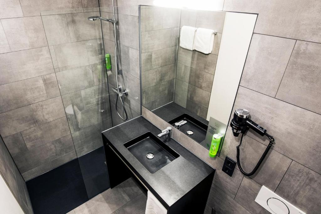 RiKu HOTEL Ulm photo 2