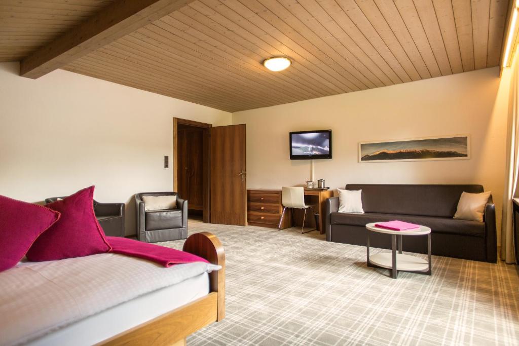 Четырехместный (Четырехместный номер с балконом), Hotel Garni Römerhof