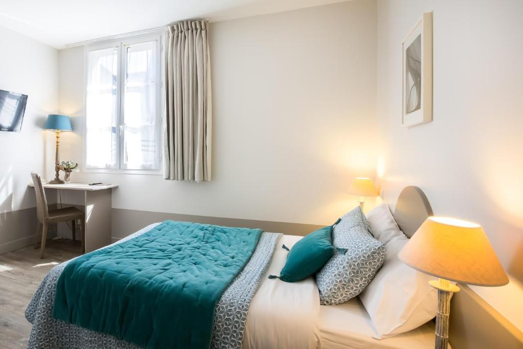 Двухместный (Улучшенный двухместный номер с 1 кроватью), Hôtel L'Adresse