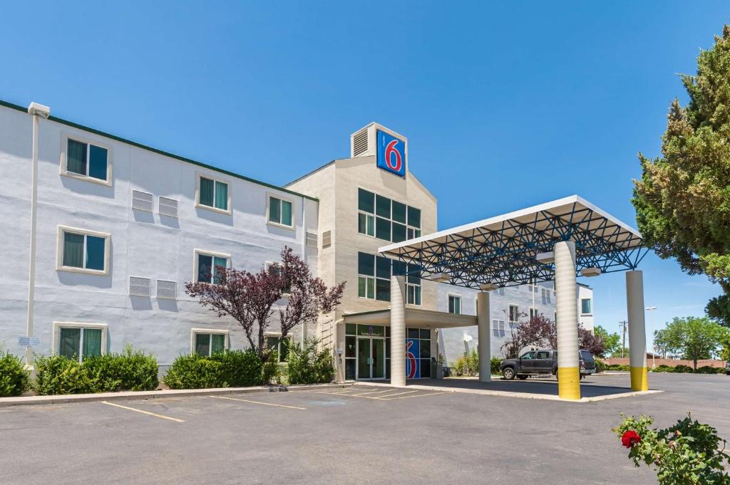Motel 6 Cedar City, UT image