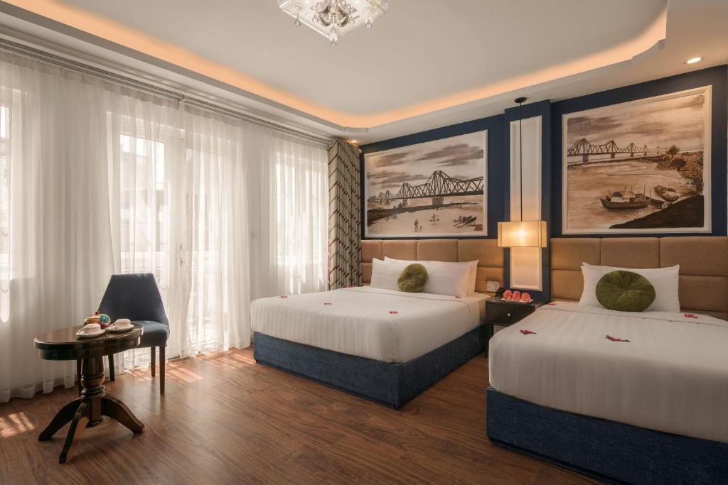 Семейный (Семейный номер с балконом), Hanoi Chic Boutique Hotel