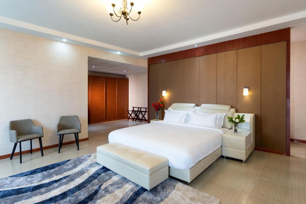 The Farmington Hotel photo 2