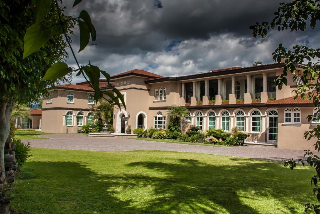 Hotel Esmeralda photo 2