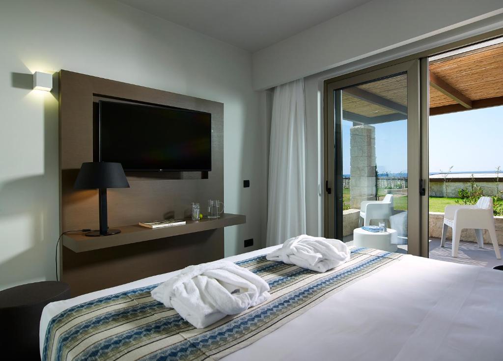 Kakkos Beach Hotel - Adults Only - Tap to explore photos