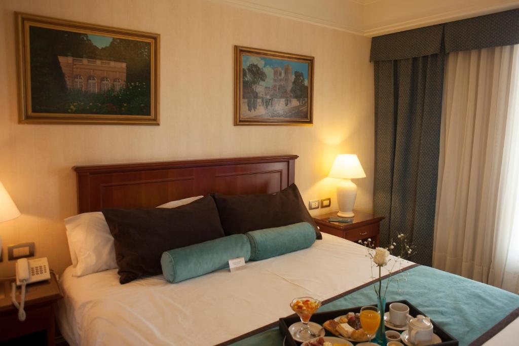 Epic Hotel Villa Mercedes photo 2