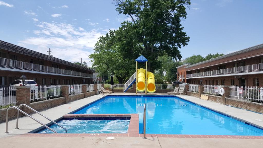South Shore Inn photo 1