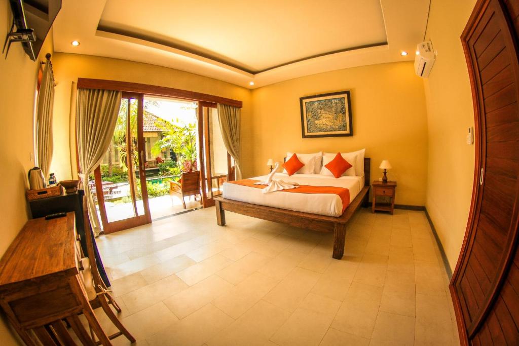 Двухместный (Улучшенный номер с кроватью размера «queen-size»), Cahyatika House & Spa