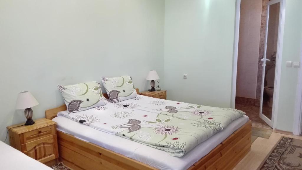 Трехместный (Трехместный номер эконом-класса с балконом), Family Hotel Velevi