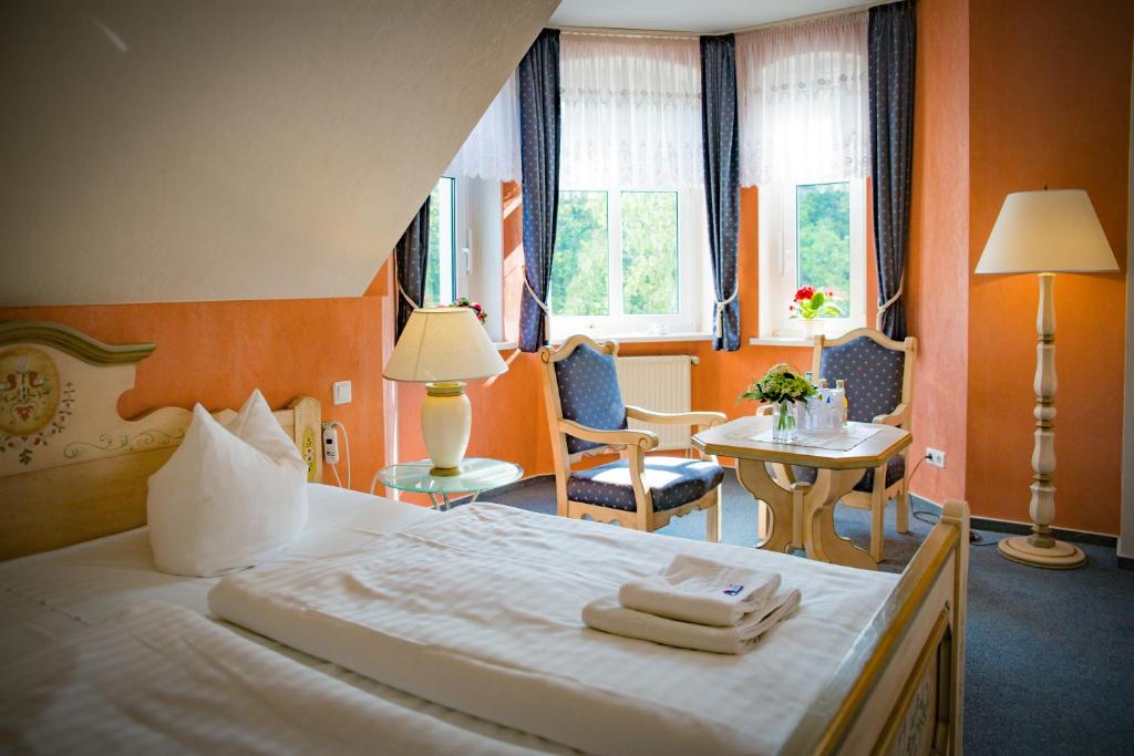 Двухместный (Двухместный номер Делюкс с 1 кроватью и ванной), Hotel & Restaurant Waldschlösschen