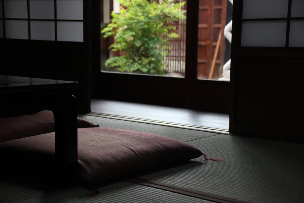 HARUYA Naramachi - Hostel Room Type - Japanese-Style Triple Room with Shared Bathroom