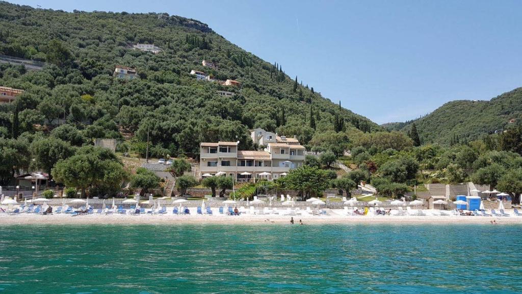 Krouzeri Beach Apartments photo 4