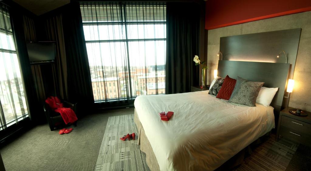 Grand Hotel Times Sherbrooke photo 4
