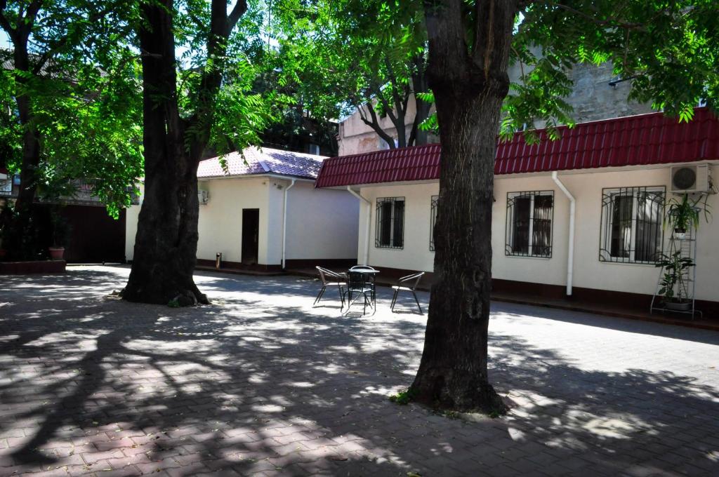 Old Courtyard Hostel photo 2