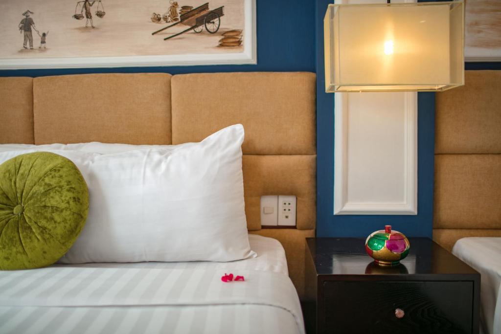 Семейный (Семейный номер с балконом), Hanoi Chic Boutique Hotel