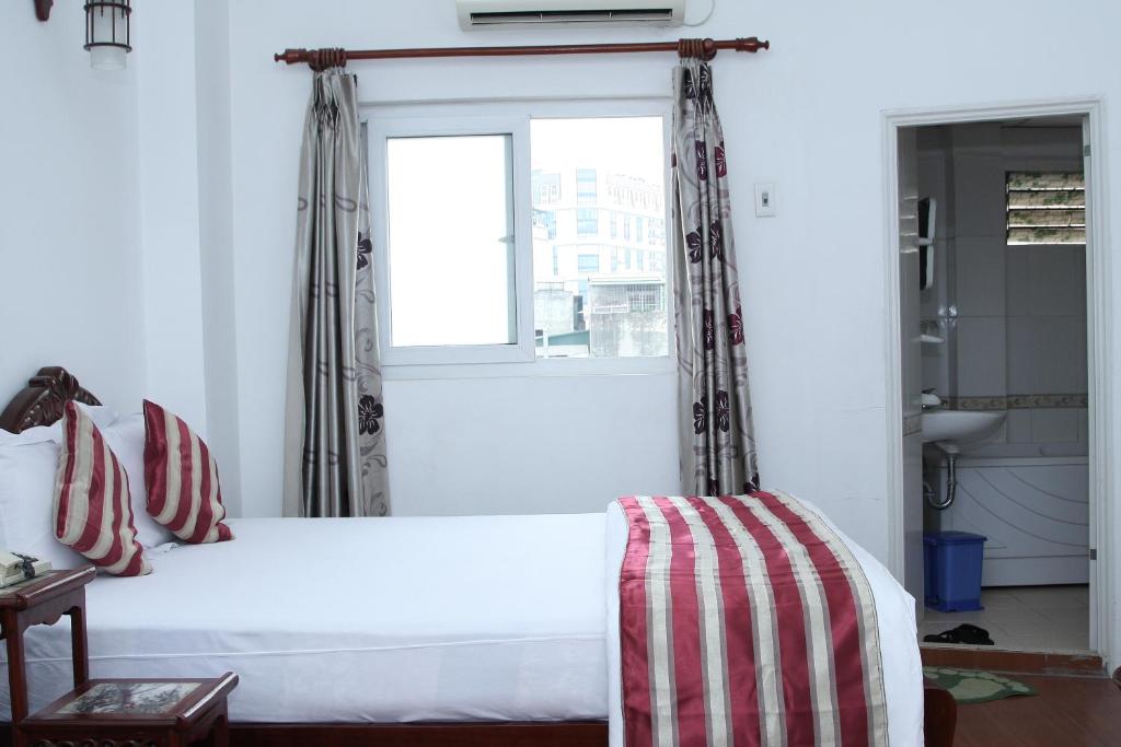 Двухместный (Двухместный номер Делюкс с 1 кроватью), Hoang Cuong Hotel