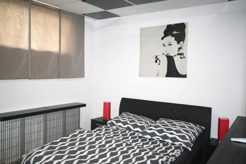 Designerwohnung in Schwarz und Weiß photo 4