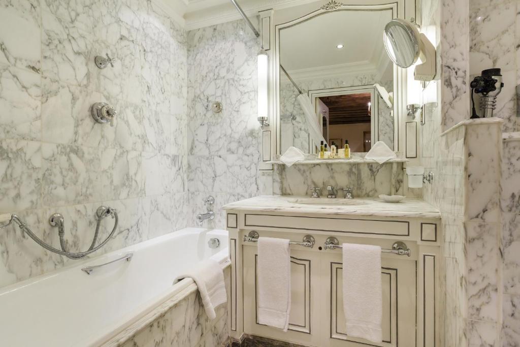 Двухместный (Представительский двухместный номер с 1 кроватью), Hotel Luxembourg Parc