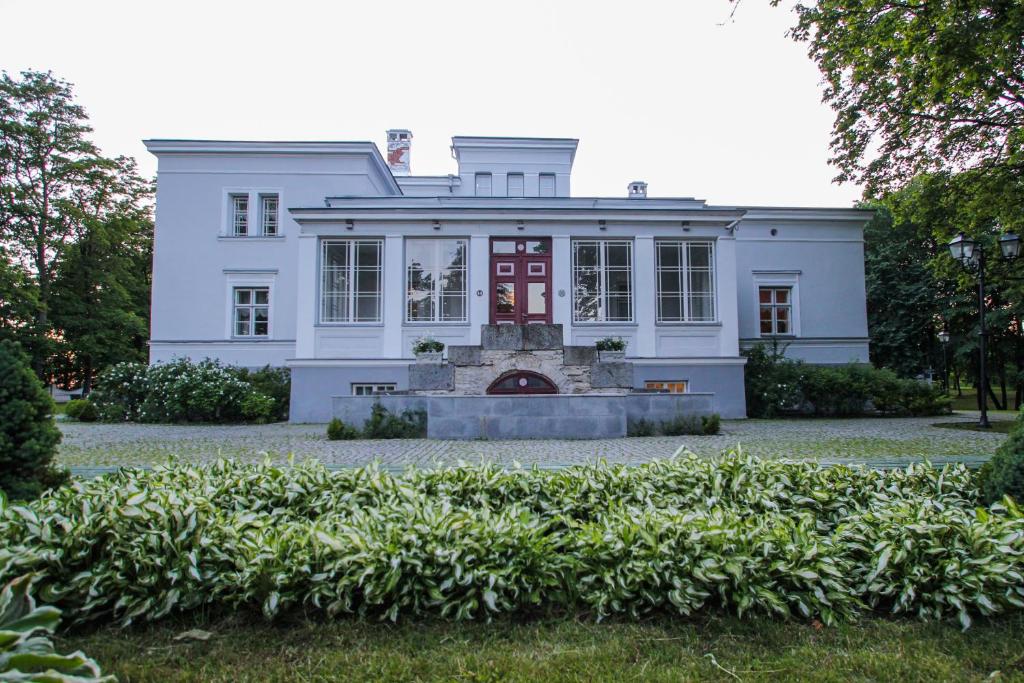Saka Manor photo 1