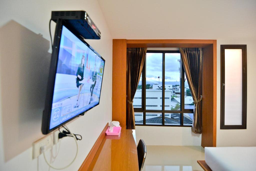 Sabuy Best Hotel Phayao - Tap to explore photos