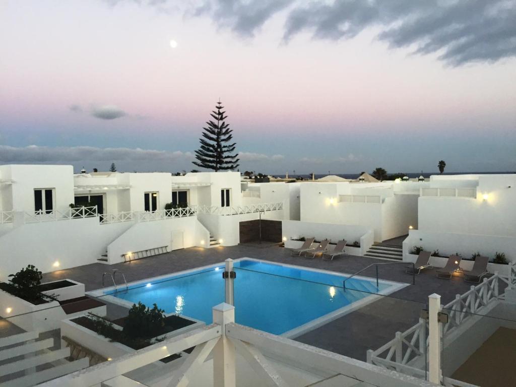 Flower beach suites 17 photo 1