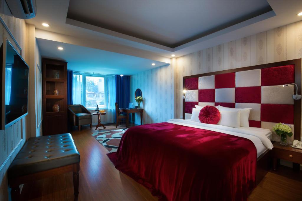 Lavender Old Quarter Hotel