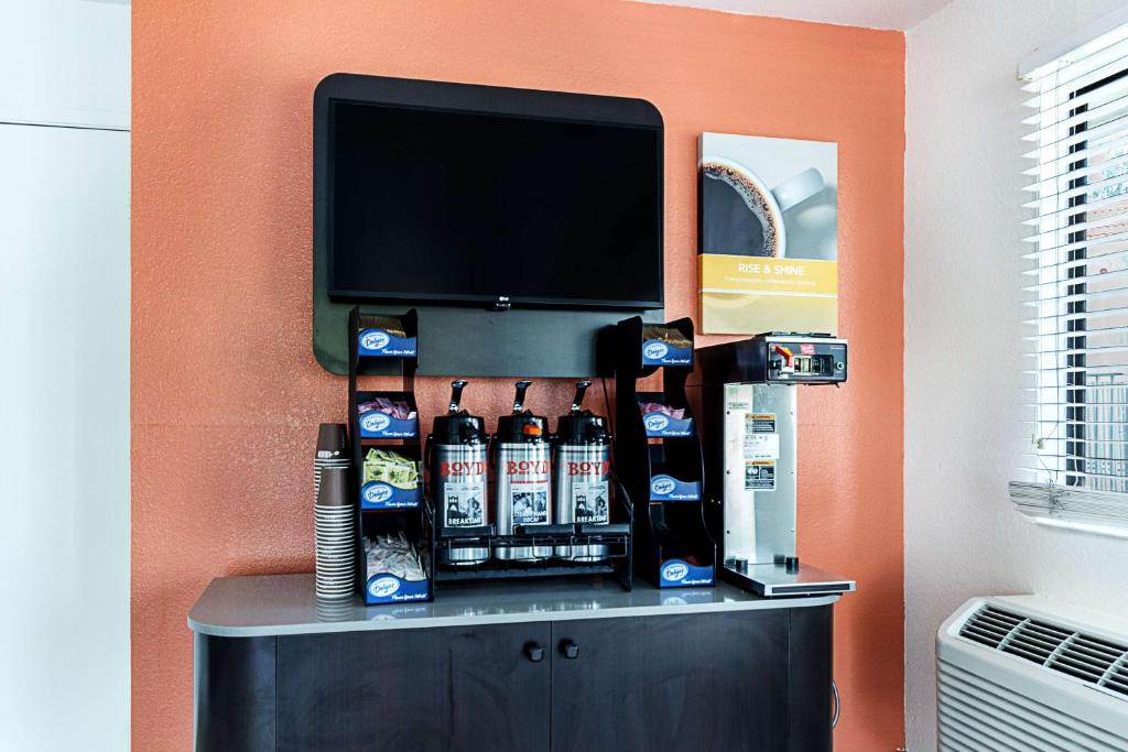 Motel 6-Fresno, CA photo 3