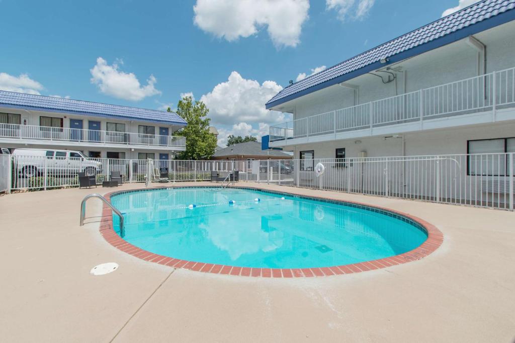 Motel 6-Norcross, GA - Atlanta Northeast photo 1