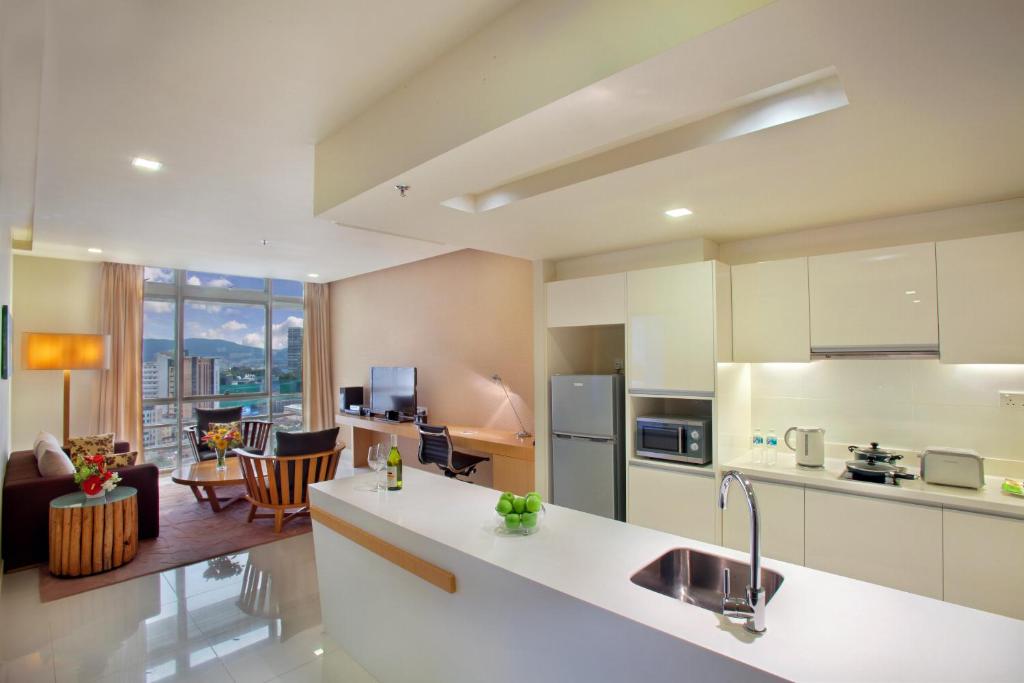 Сьюит (Люкс Премьер с 1 спальней), PARKROYAL Serviced Suites Kuala Lumpur