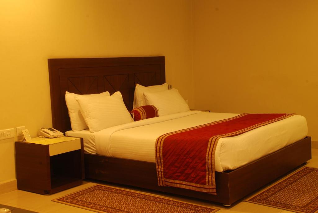 Двухместный (Люкс с трансфером до аэропорта), Hotel Classic Diplomat