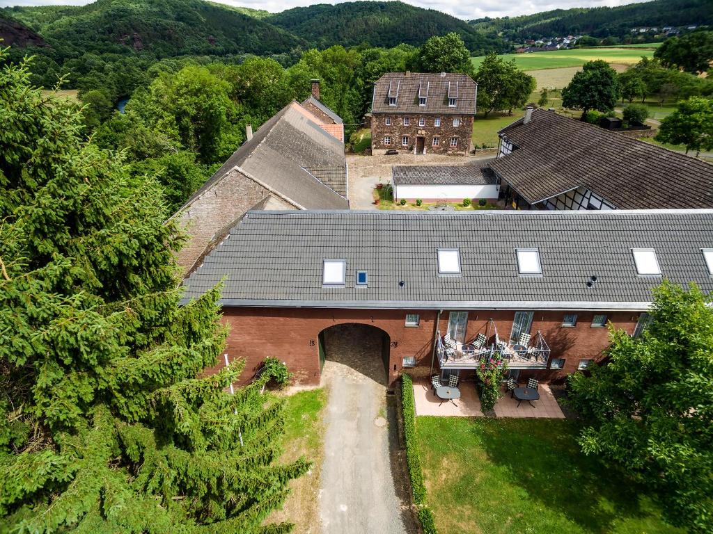 Burg Blens photo 3