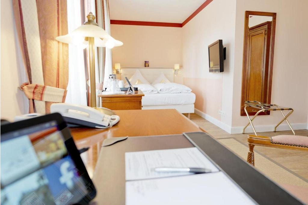 Двухместный (Улучшенный двухместный номер с 1 кроватью), Hotel Villa Monte Vino