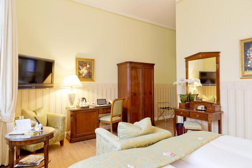 Двухместный (Улучшенный двухместный номер с 1 кроватью), Hotel Villa Monte Vino