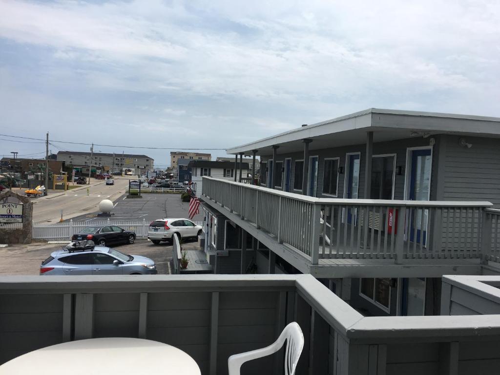 Point 1 Motel image