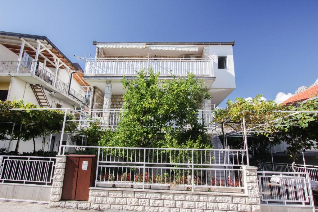 Apartments Mirko photo 2