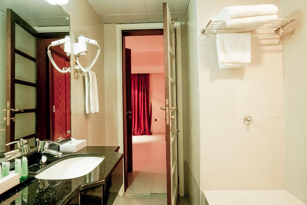 Одноместный (Стандартный одноместный номер), La Rosa Hotel Oman