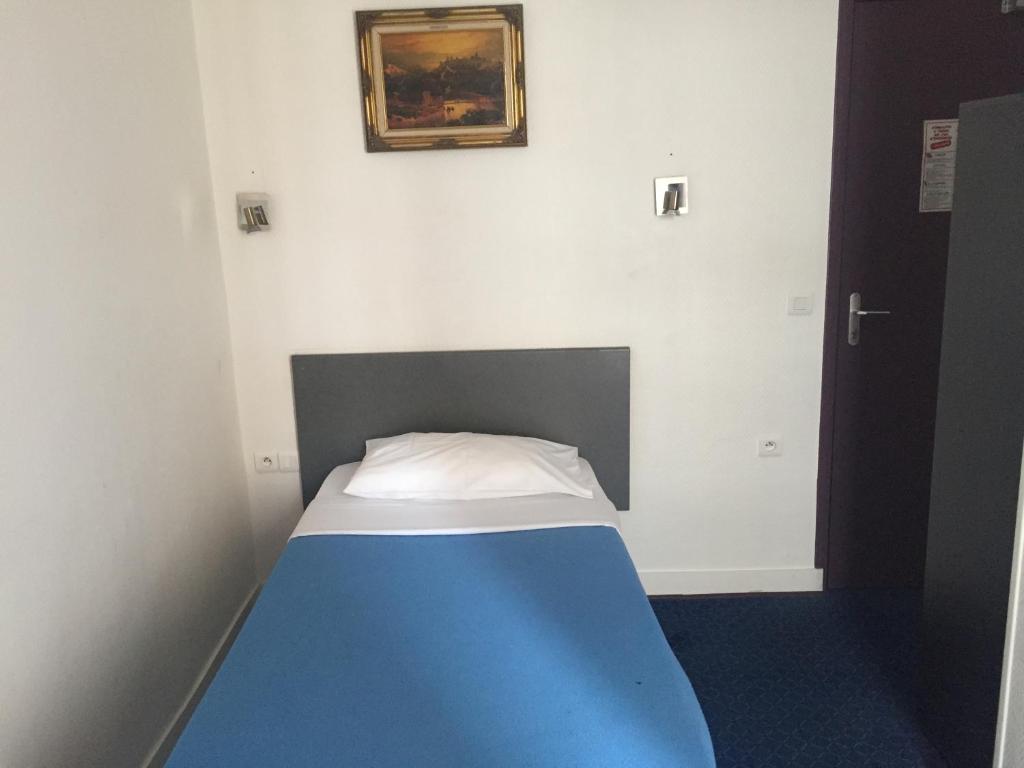 Одноместный (Стандартный одноместный номер), Hotel Chevallier