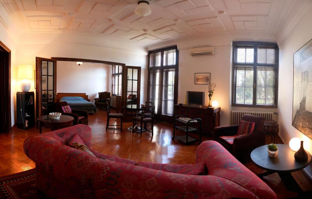 Apartment Parliament park photo 4