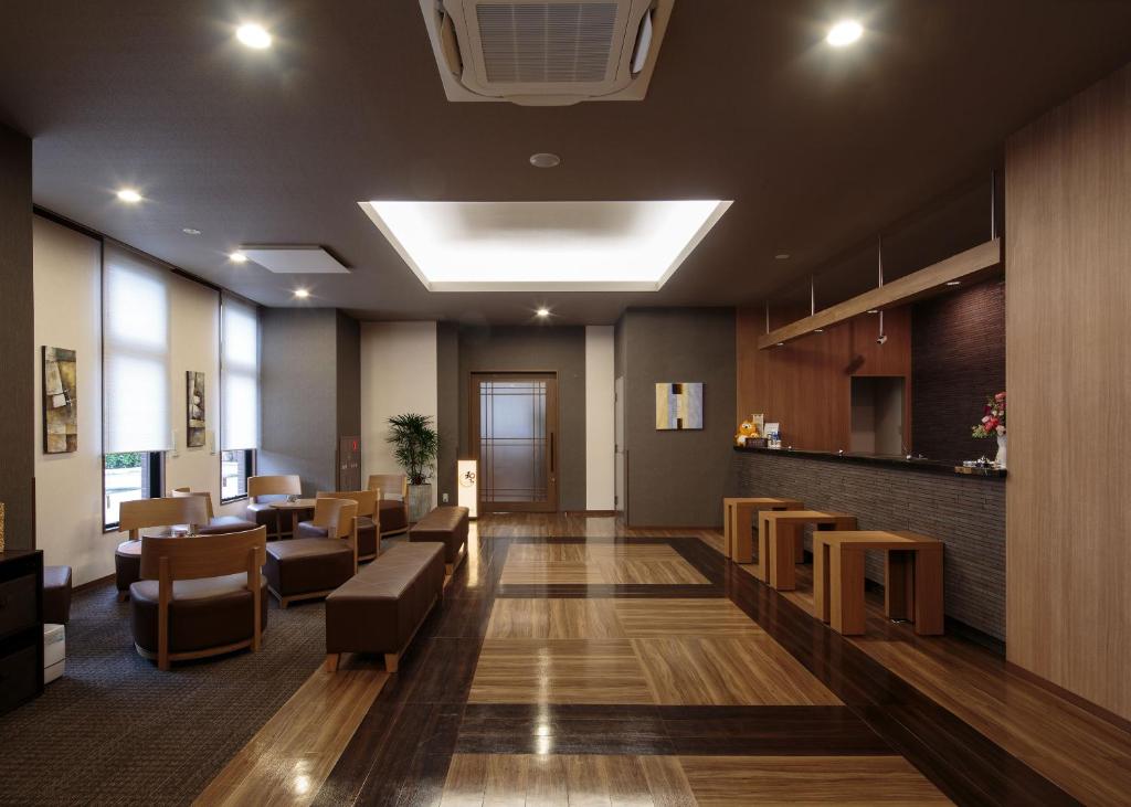 Hotel Route-Inn Takaoka Ekimae photo 4