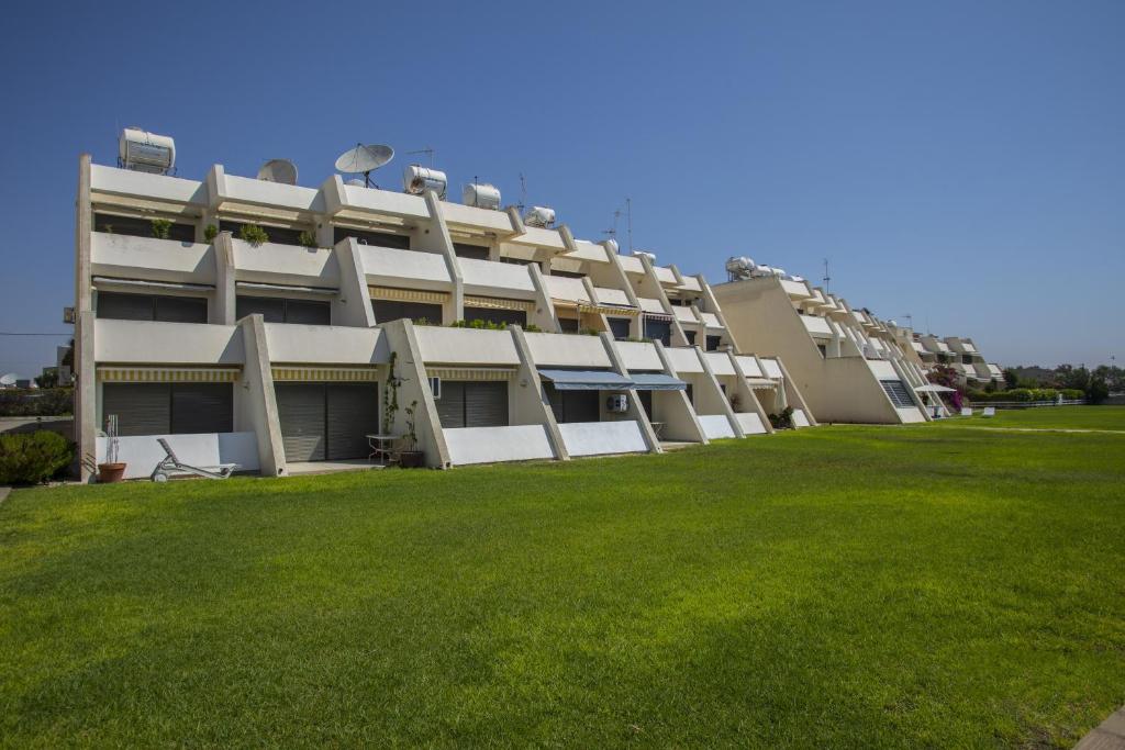 Larnaca Sunshore Beachfront Suite photo 1