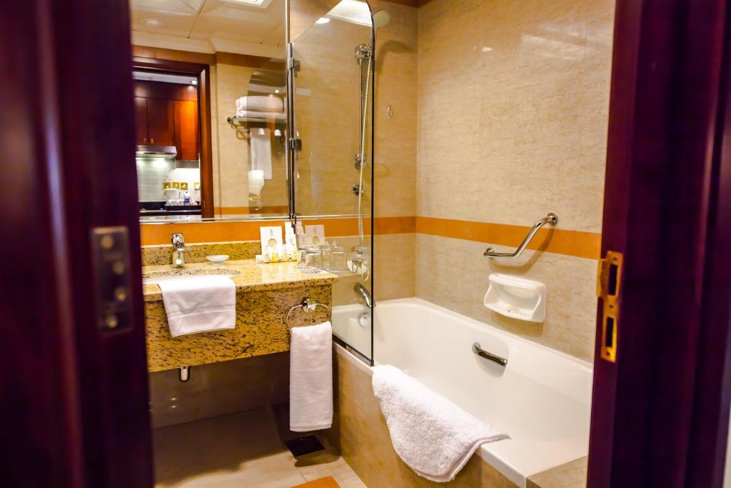 Студио (Номер-студия с кроватью размера «king-size»), Апарт-отель Grand Mercure Residence