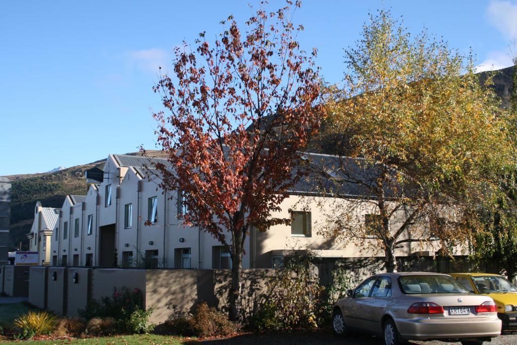 Queenstown Gateway Apartments photo 4