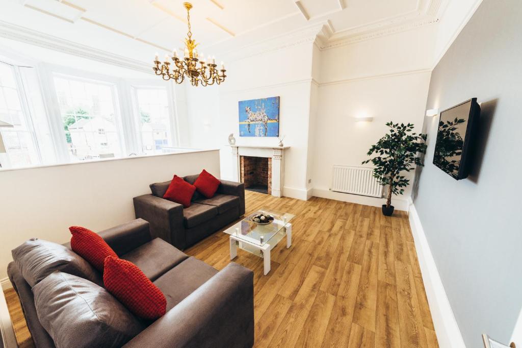 The Stay Company Friar Gate - Tap to explore photos