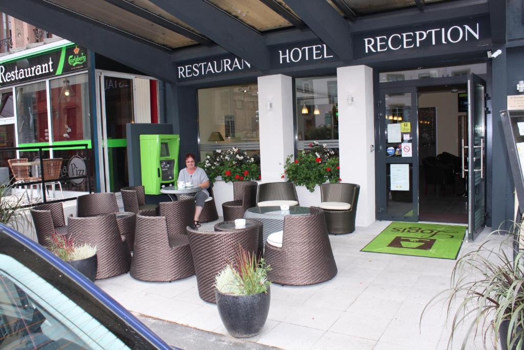 Logis Hôtel- Restaurant La Renaissance photo 2