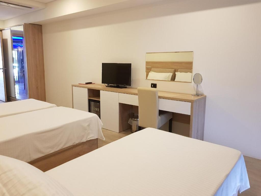 Трехместный (Улучшенный трехместный номер с видом на море), Hotel Franca
