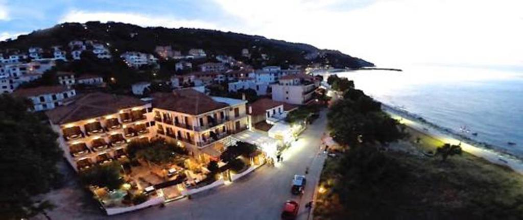 Zefiros photo 2