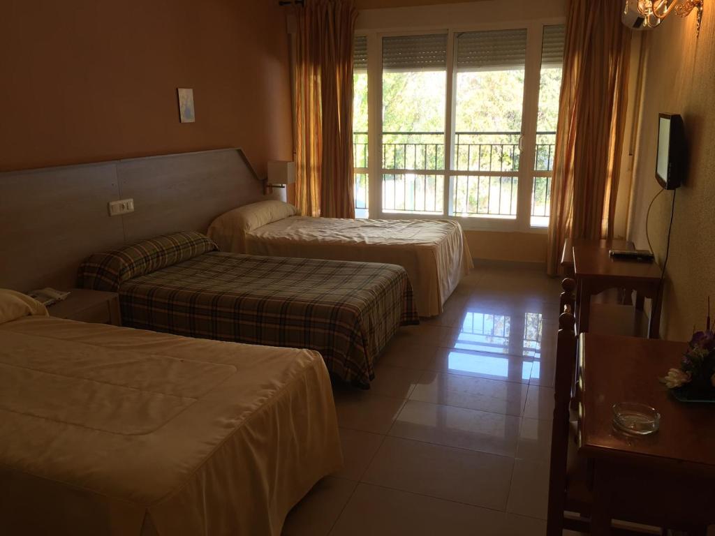 Hotel Manzanares photo 3